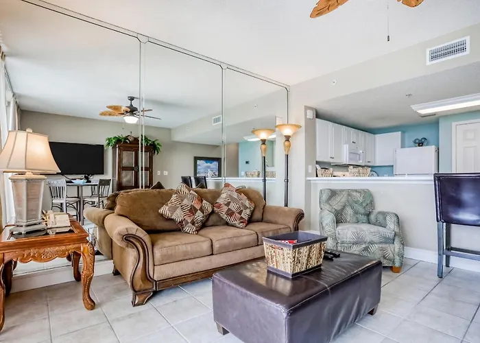 Majestic Beach Resort Tower 1-711